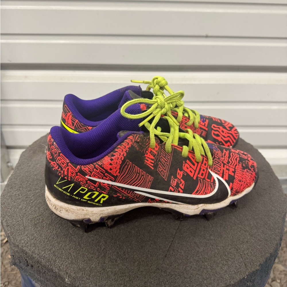 Nike Kids Vapor football cleats